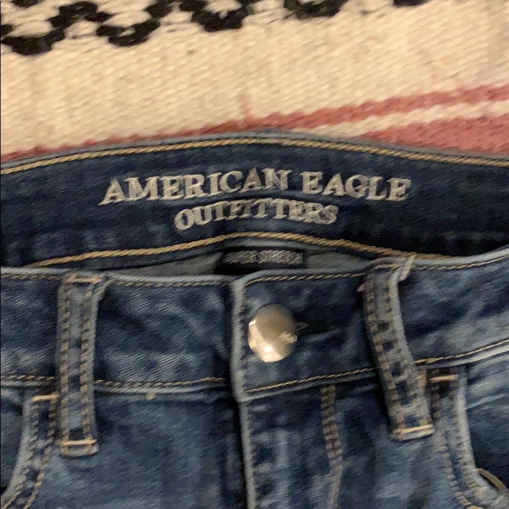American Eagle Ripped Jeans (size 4) - Picture 2 of 5